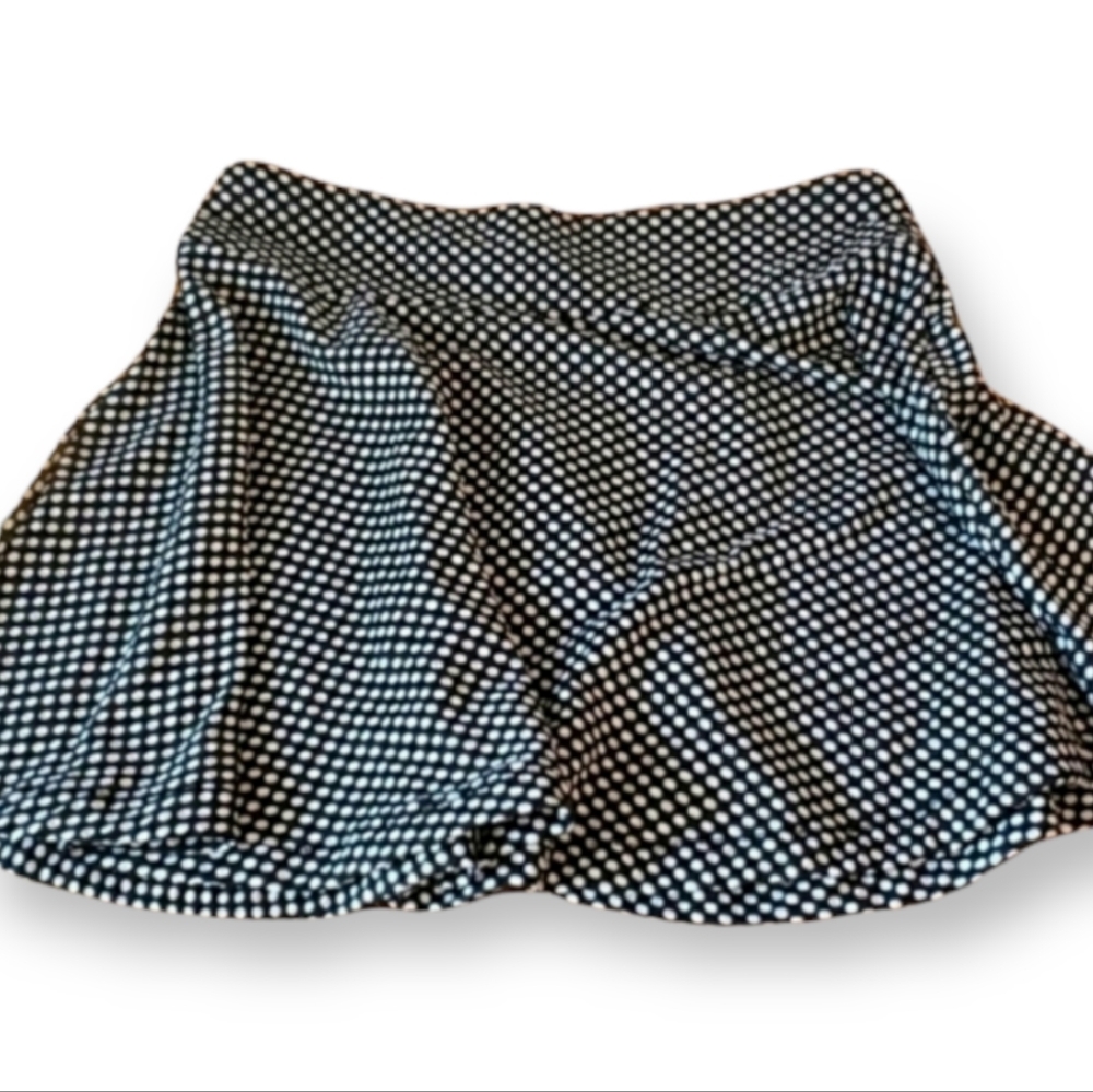 Cute Cooperative Polka Dot Skirt - Picture 2 of 9